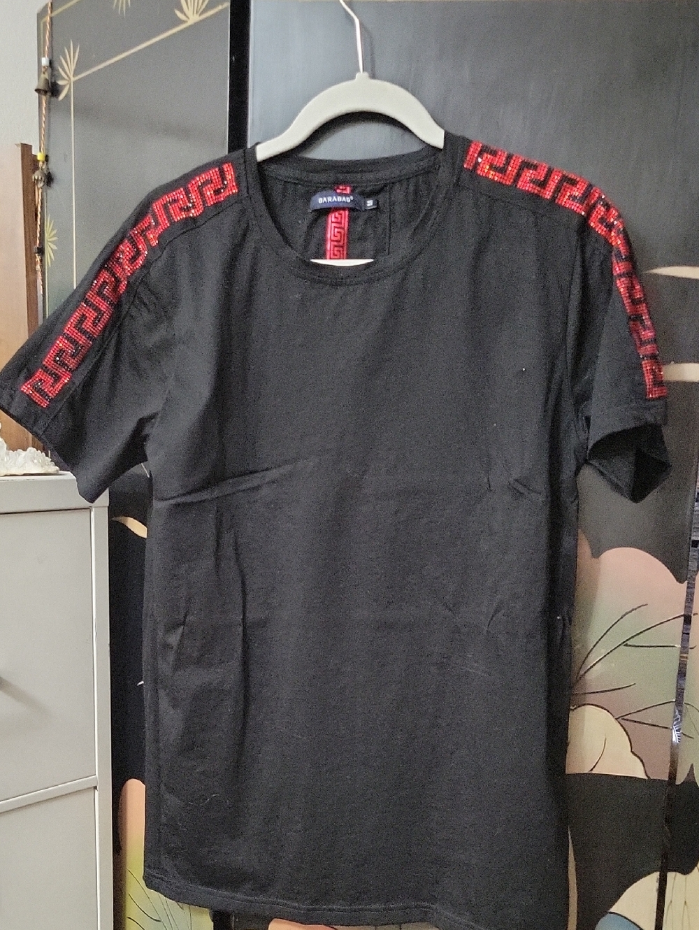 Barabas Black Red Rhinestone Shoulder T-shirt Size M